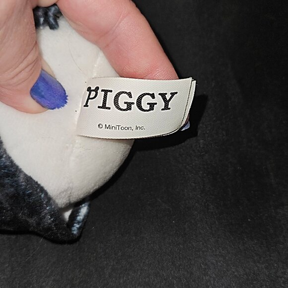 Piggy Roblox ~ Piggy Memory Plush Figure ~ 9 Inches - Picture 3 of 3